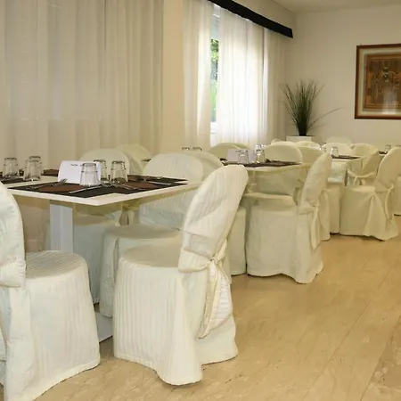 Hotel Diamante 3*