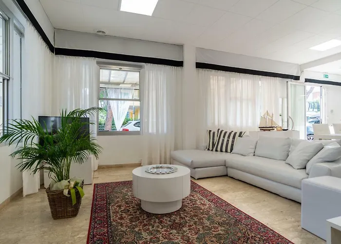 فندق Diamante 3*